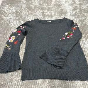 Loft Sweater with embroidered floral- S- 1075